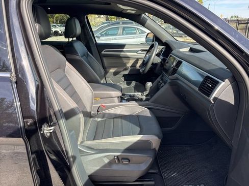 Used 2023 Volkswagen Atlas Cross Sport SEL Premium R-Line image 9