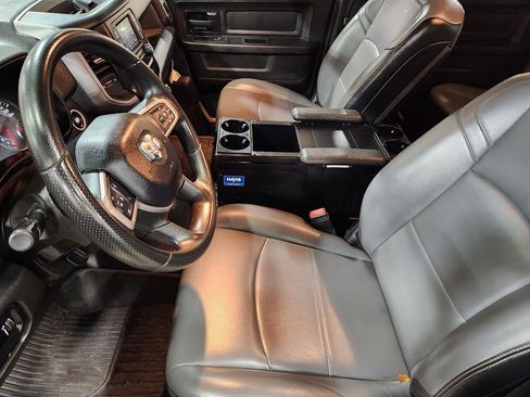 Used 2024 RAM 3500 Tradesman image 26