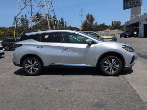 Used 2021 Nissan Murano SV FWD image 4