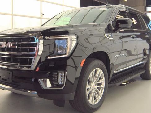 Used 2021 GMC Yukon SLT AWD/4WD image 2