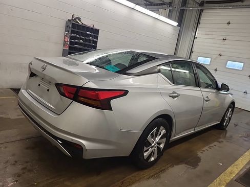 Used 2023 Nissan Altima 2.5 S FWD image 10