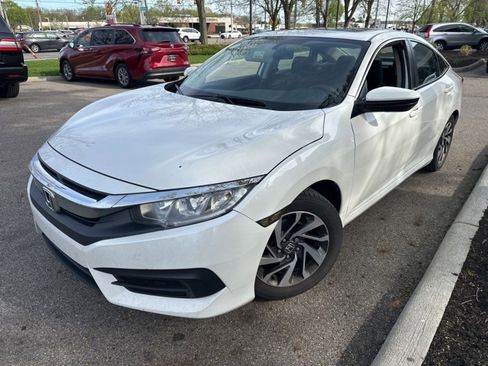 Used 2017 Honda Civic EX image 4