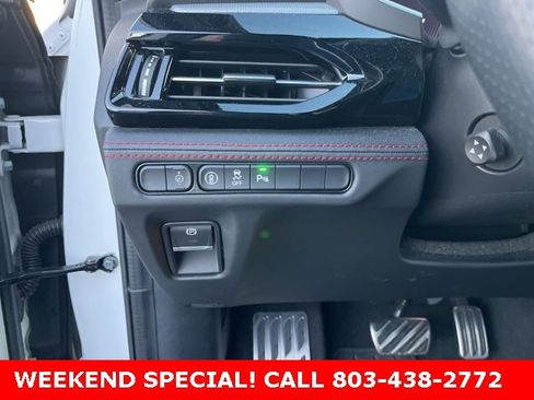 Used 2025 Acura MDX A-Spec image 31