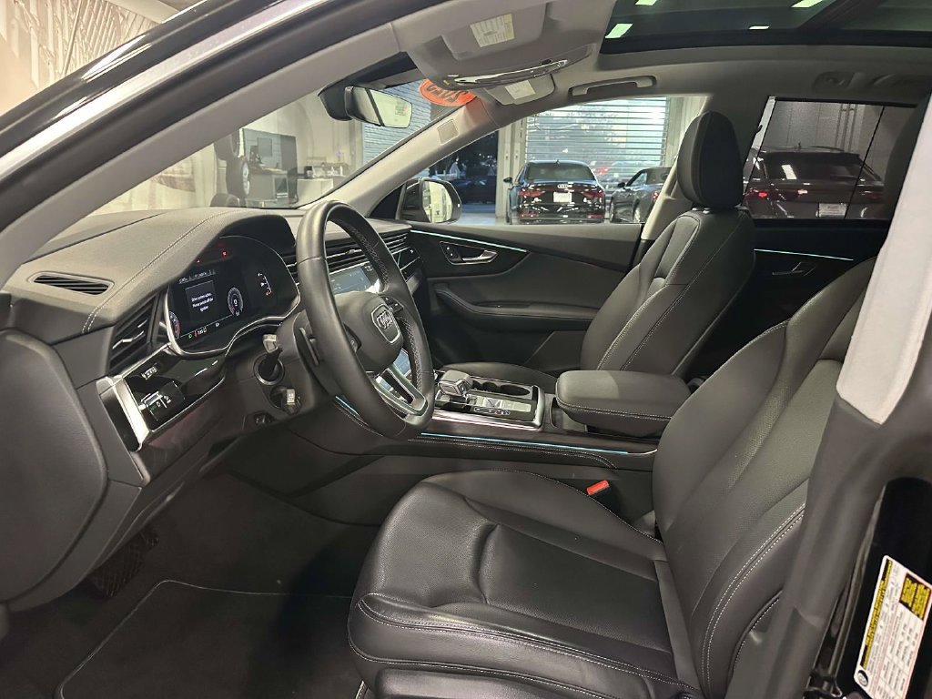 Used 2023 Audi Q8 Prestige w/ Prestige Package AWD/4WD image 19