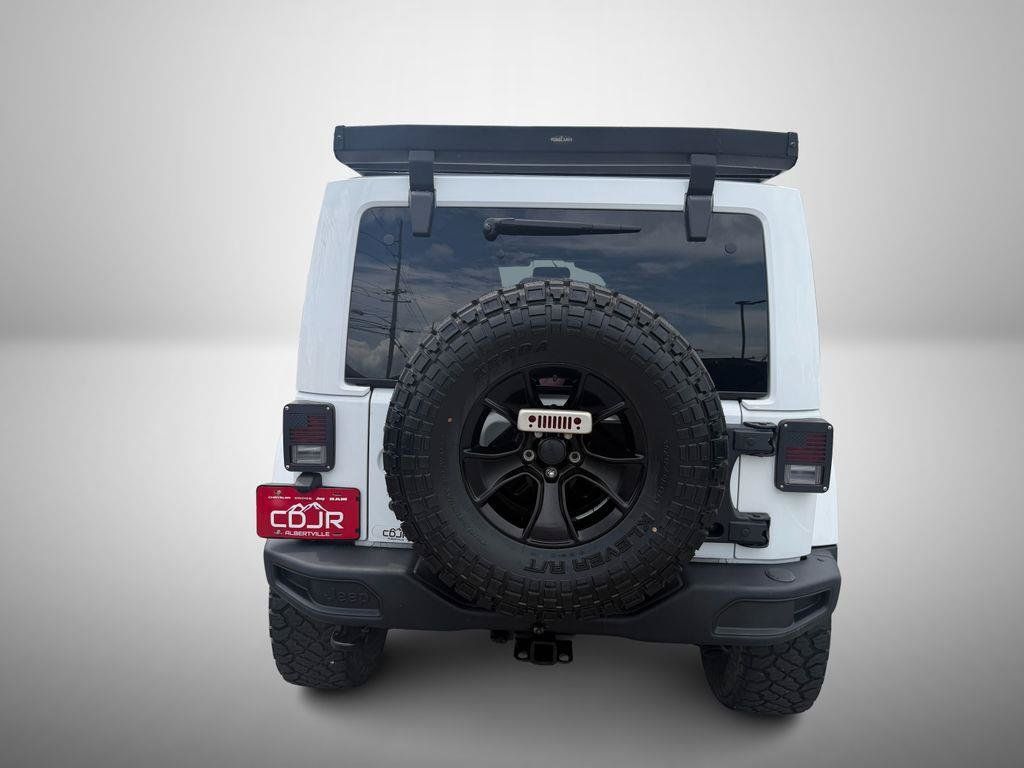 Used 2017 Jeep Wrangler Unlimited Sahara w/ Max Tow Package AWD/4WD image 9