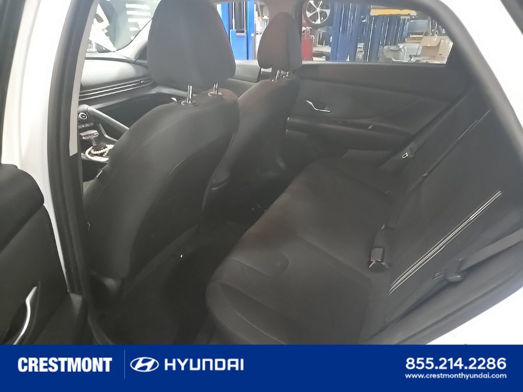 Used 2021 Hyundai Elantra SEL w/ Convenience Package FWD image 4