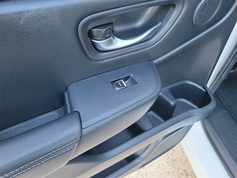 Used 2023 Honda Pilot Touring image 12