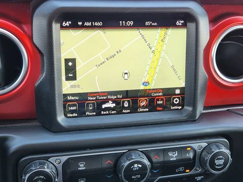 Used 2022 Jeep Gladiator Rubicon w/ LED Lighting Group AWD/4WD image 17