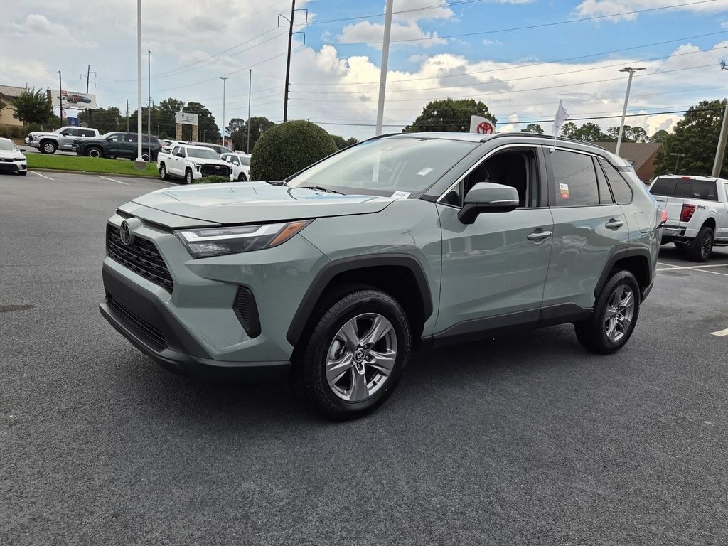 Certified 2023 Toyota RAV4 XLE w/ Convenience Package FWD image 3
