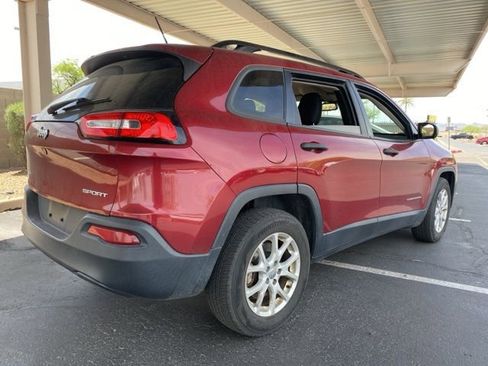 Used 2016 Jeep Cherokee Sport AWD/4WD image 3