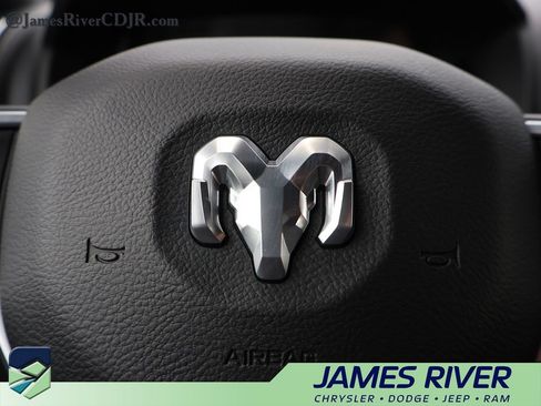 Used 2021 RAM 1500 Big Horn AWD/4WD image 26