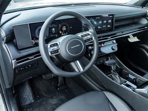 New 2025 Hyundai Santa Cruz SEL image 8