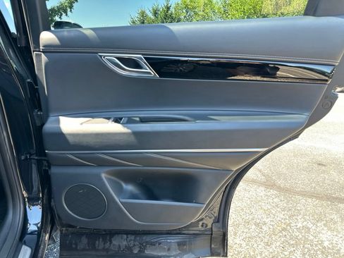 Used 2025 Genesis GV80 2.5T Standard AWD/4WD image 28