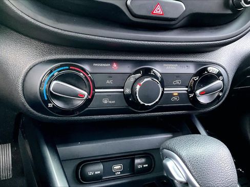 Used 2020 Kia Soul S image 31