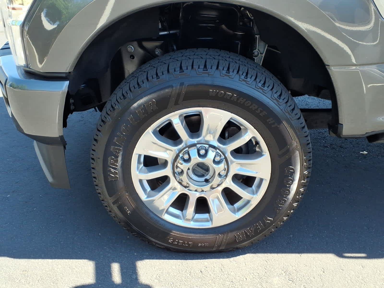 Used 2020 Ford F350 Limited AWD/4WD image 9