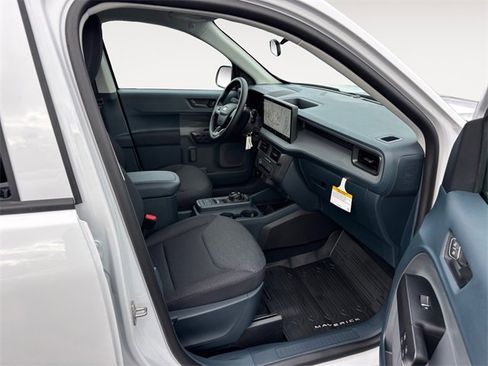 New 2025 Ford Maverick XL w/ Equipment Group 101A image 15