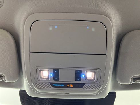 Used 2020 Ford Explorer XLT RWD image 30