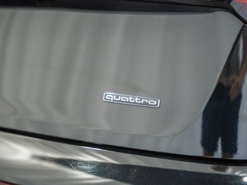 Used 2023 Audi Q5 2.0T Premium Plus w/ Premium Plus Package AWD/4WD image 7