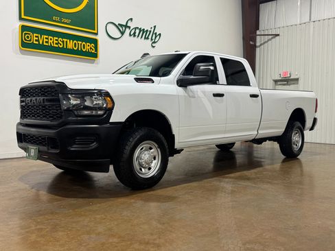 Used 2023 RAM 2500 Tradesman image 3