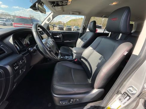 Used 2024 Toyota 4Runner TRD Off-Road Premium image 27