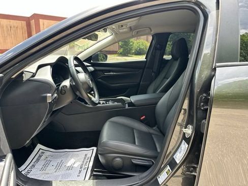 Used 2025 MAZDA MAZDA3 s FWD image 9