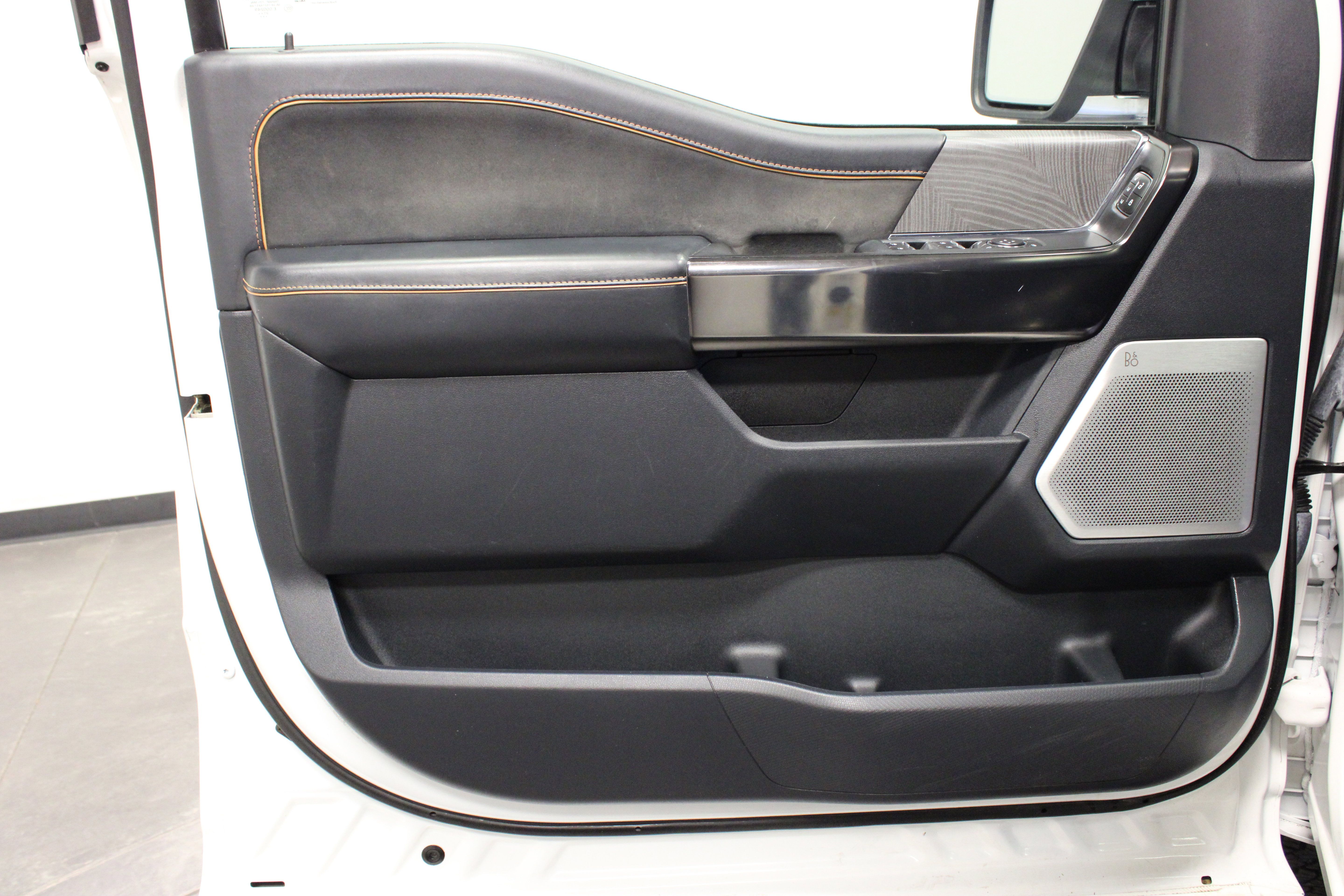 Used 2022 Ford F150 Platinum w/ Equipment Group 701A High AWD/4WD image 21