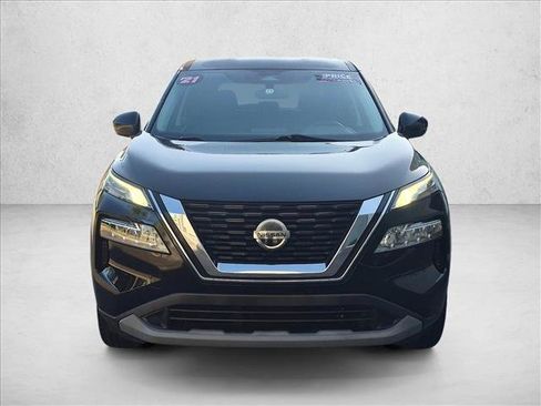 Used 2021 Nissan Rogue SV FWD image 2