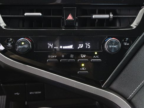Certified 2024 Toyota Camry SE FWD image 19