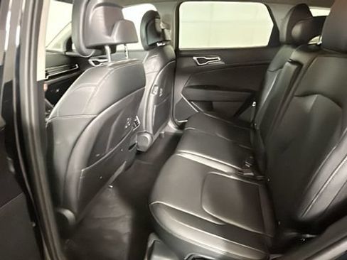 Used 2025 Kia Sportage EX AWD/4WD image 26