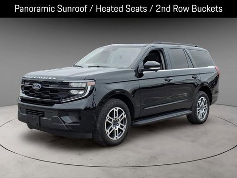 Used 2025 Ford Expedition Active AWD/4WD image 1