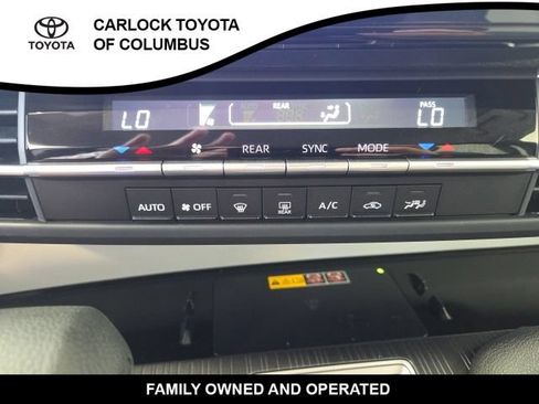 Used 2026 Toyota Sienna LE FWD image 27