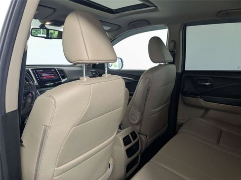 Used 2019 Honda Ridgeline RTL-T image 38