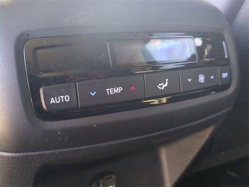 Certified 2025 Hyundai Palisade SEL image 24