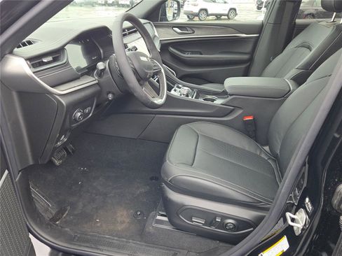 New 2026 Jeep Grand Cherokee Limited Reserve image 26