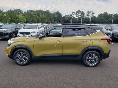 Certified 2024 Kia Seltos S FWD image 3