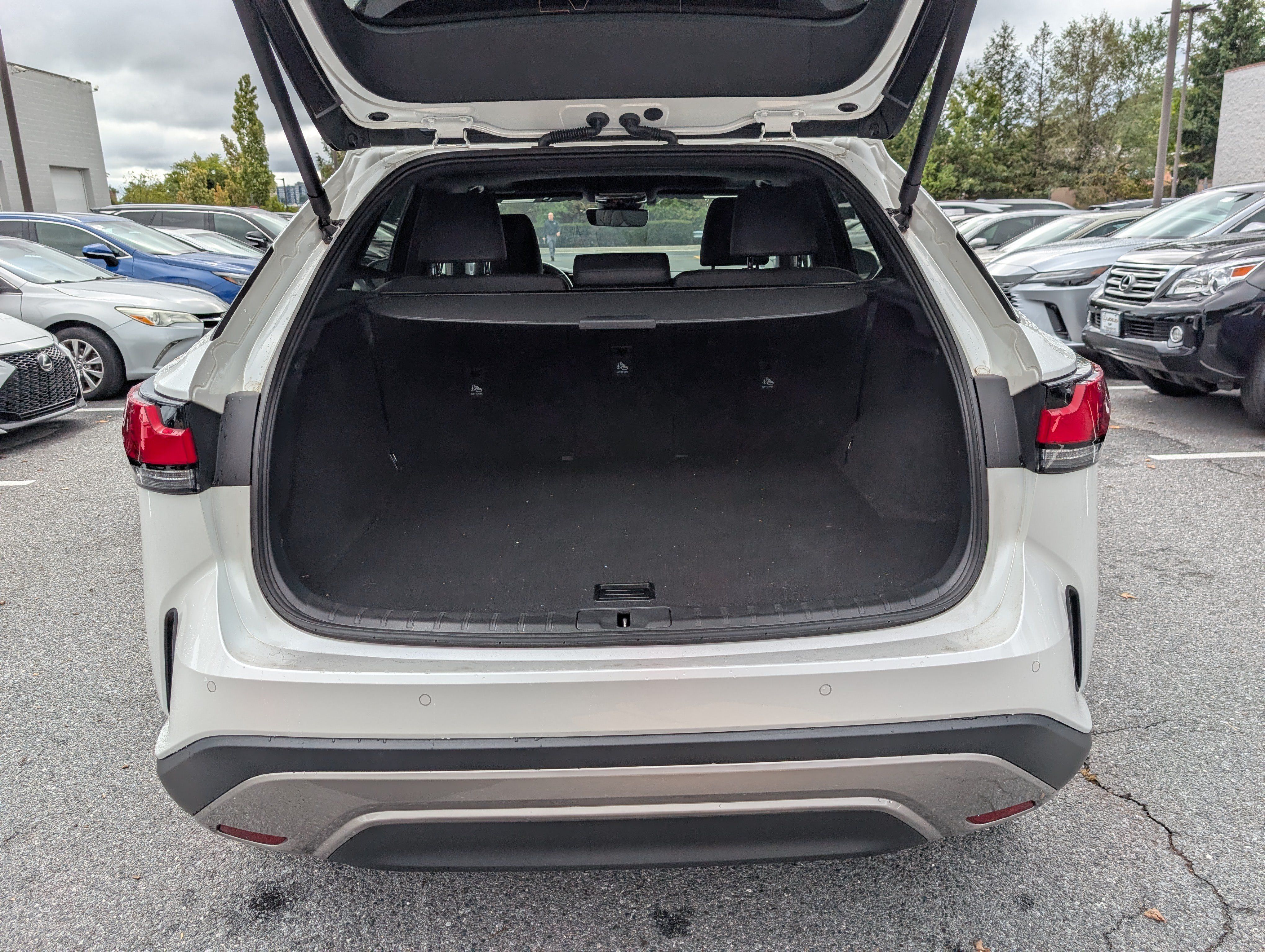 Used 2024 Lexus RX 350 Premium w/ Accessory Package (P2) AWD/4WD image 13