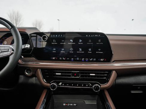 New 2026 Chevrolet Suburban High Country image 18