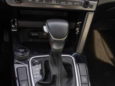 Used 2025 Kia Seltos S FWD image 14