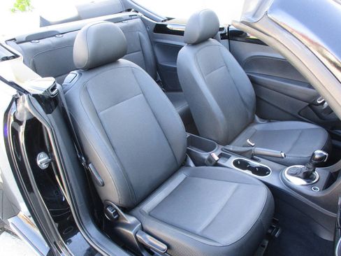 Used 2013 Volkswagen Beetle 2.5 FWD image 68