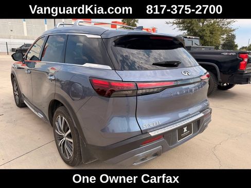 Used 2023 INFINITI QX60 Sensory w/ Vision Package FWD image 2