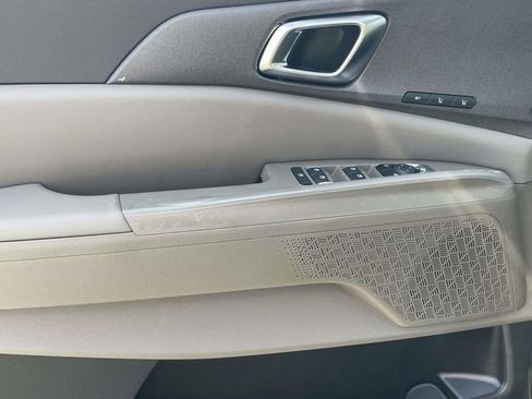 New 2026 Kia Carnival EX image 27