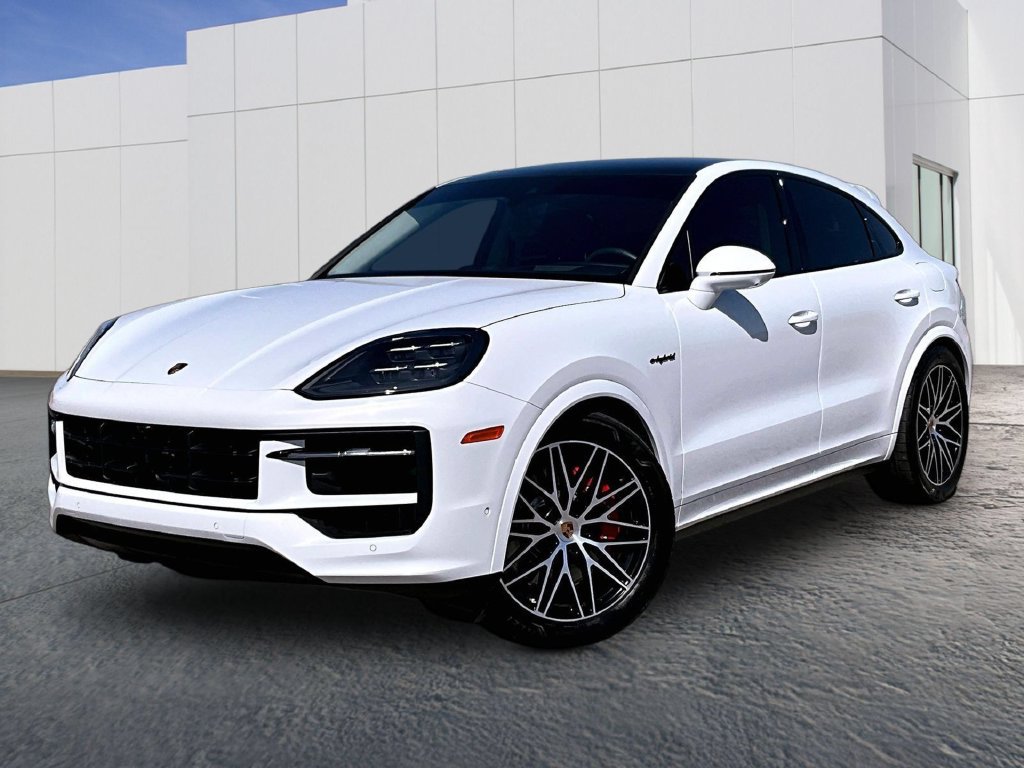 Certified 2025 Porsche Cayenne S AWD/4WD image 1