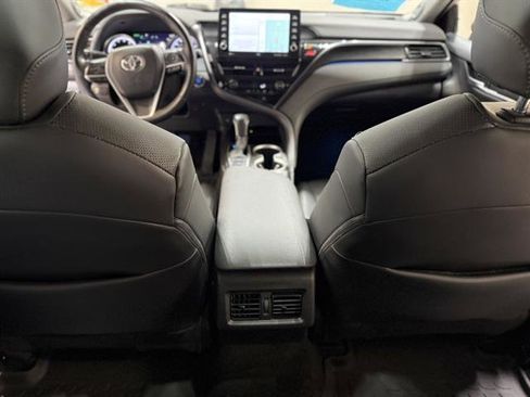 Used 2023 Toyota Camry XLE image 24