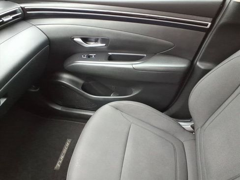 Used 2023 Hyundai Tucson SE AWD/4WD image 35