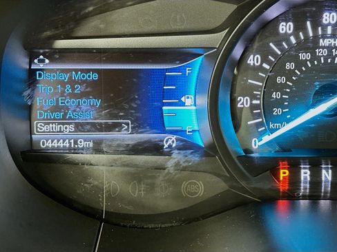 Used 2020 Ford Edge Titanium w/ Equipment Group 301A image 18