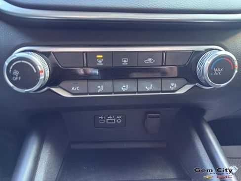 Used 2022 Nissan Altima 2.5 SR image 18