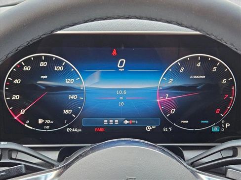 Used 2026 Mercedes-Benz GLC 300 image 11