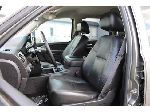 Used 2013 Chevrolet Silverado 2500 LTZ w/ LTZ Plus Package image 7