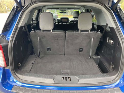 Used 2020 Ford Explorer XLT w/ Equipment Group 202A AWD/4WD image 30