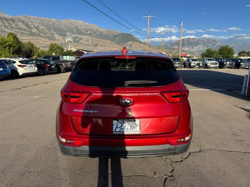 Used 2018 Kia Sportage LX FWD image 4